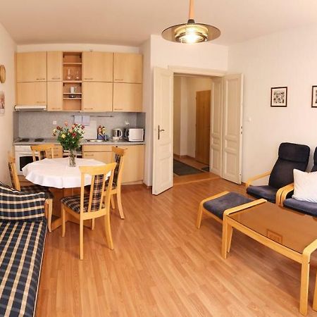 Apartman Ondrejska Karlsbad Exteriör bild