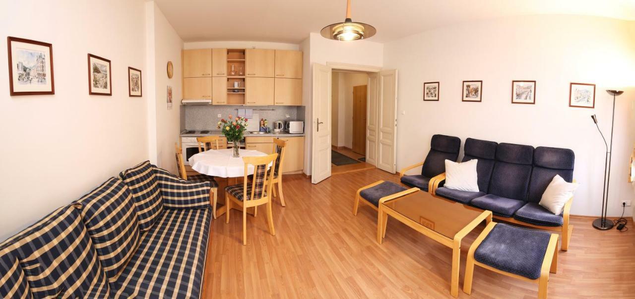 Apartman Ondrejska Karlsbad Exteriör bild