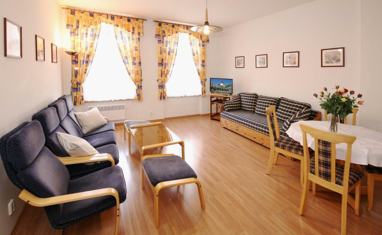 Apartman Ondrejska Karlsbad Exteriör bild