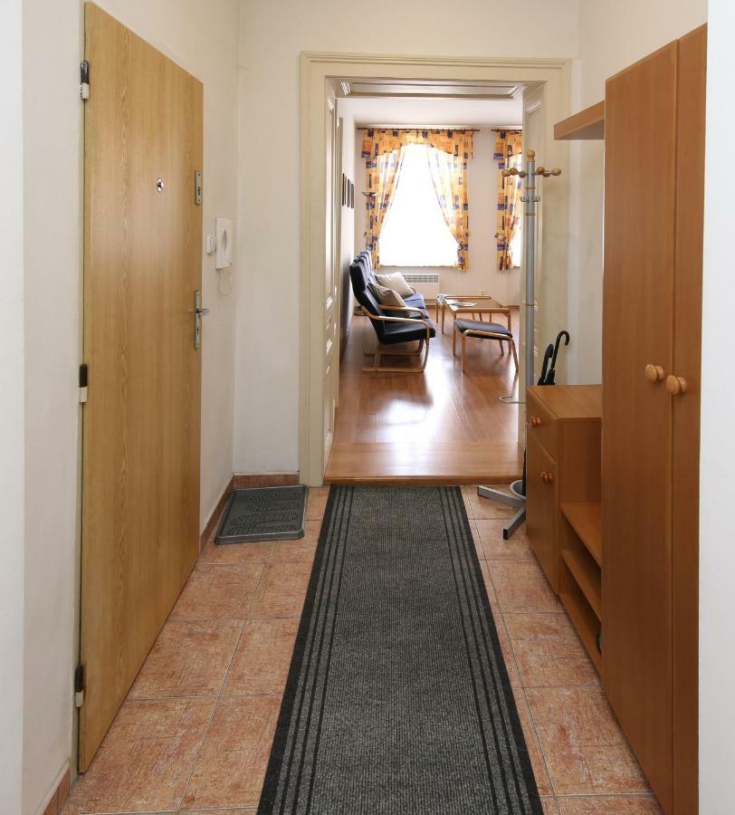 Apartman Ondrejska Karlsbad Exteriör bild