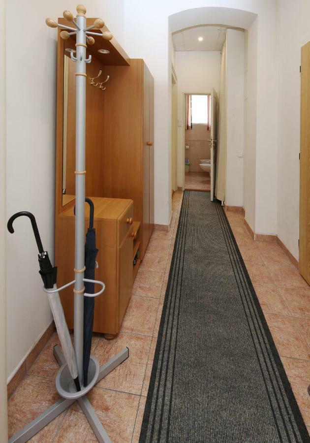 Apartman Ondrejska Karlsbad Exteriör bild